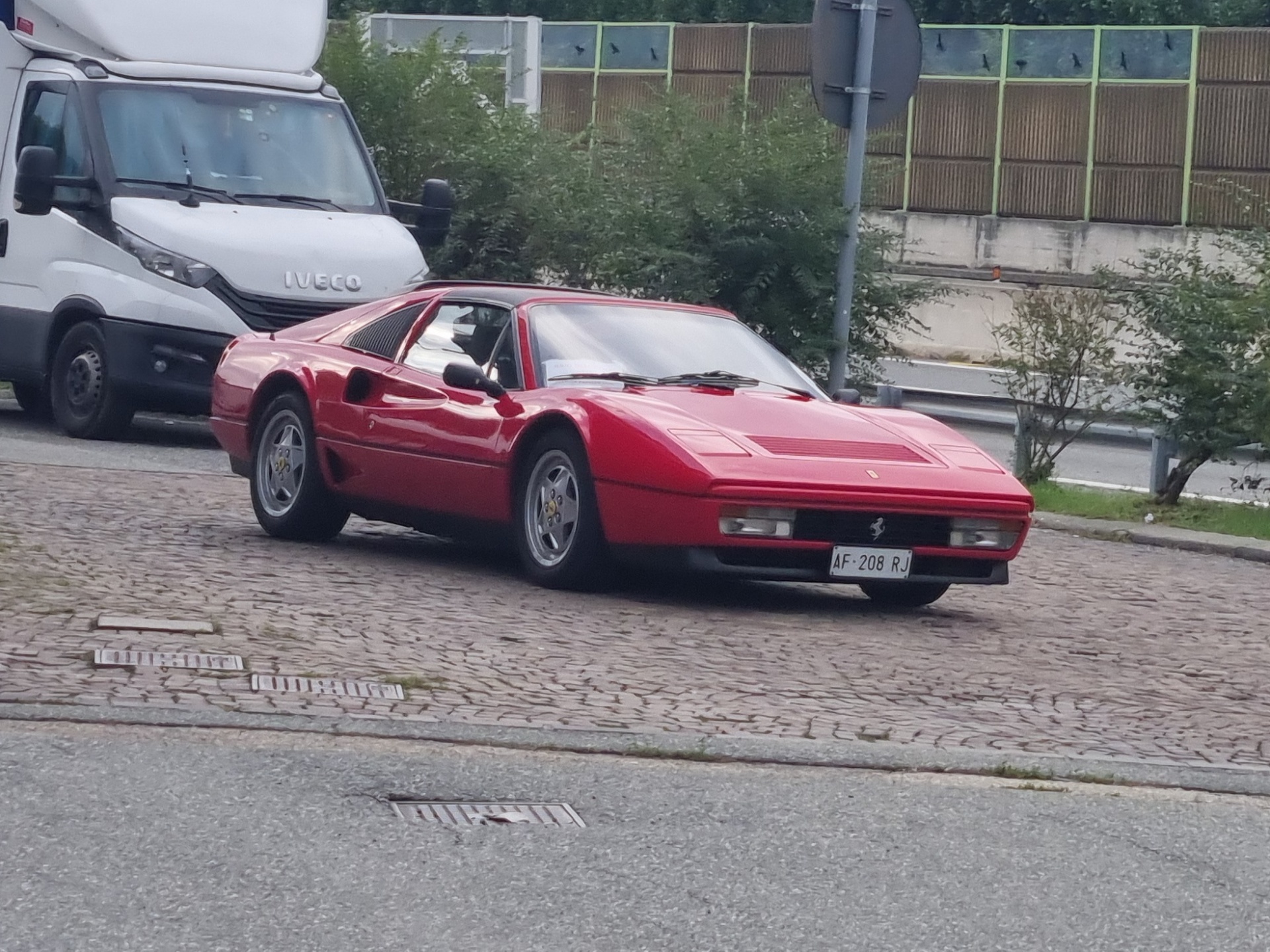 Ferrari 208 GTS Turbo
