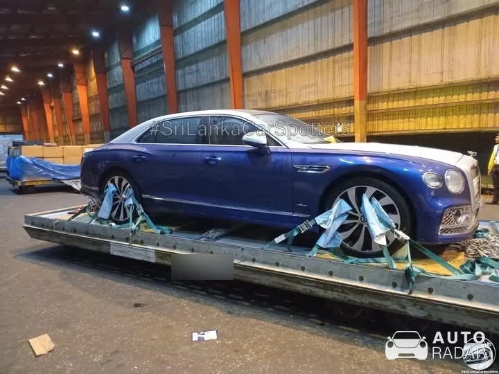 Bentley Flying Spur V8 2021 First Edition spotted in Katunayake