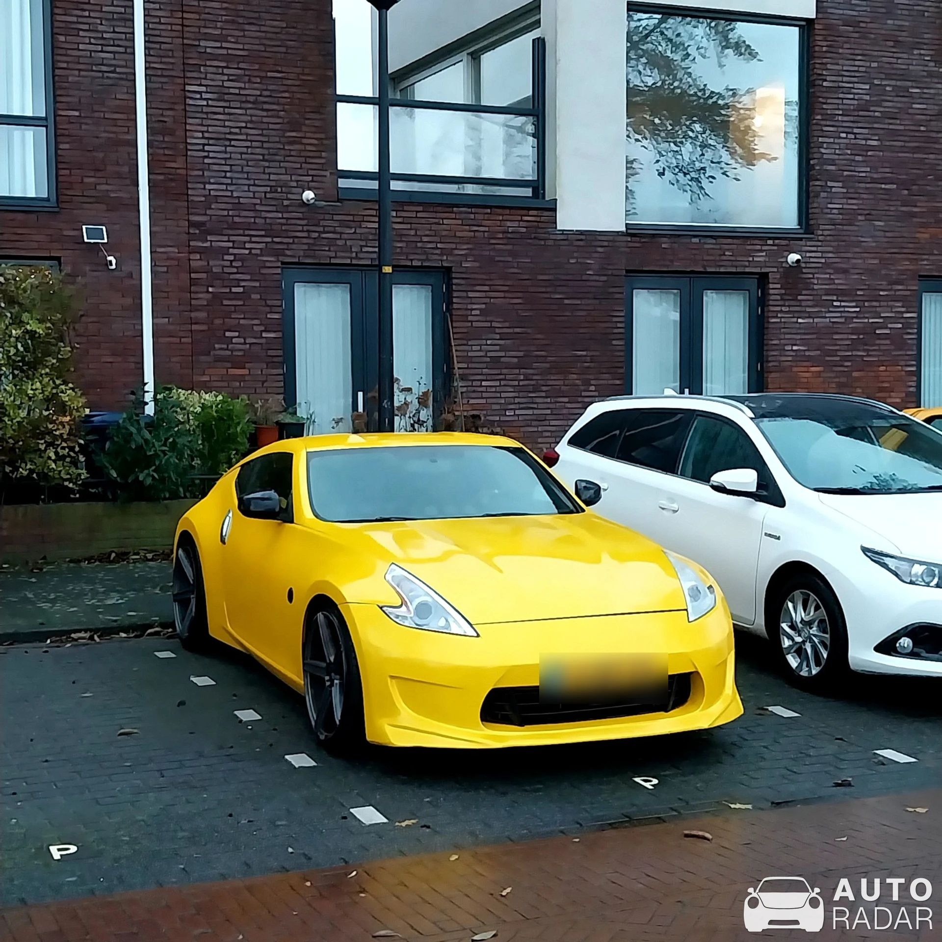 Nissan 370Z spotted in Den Haag, Netherlands