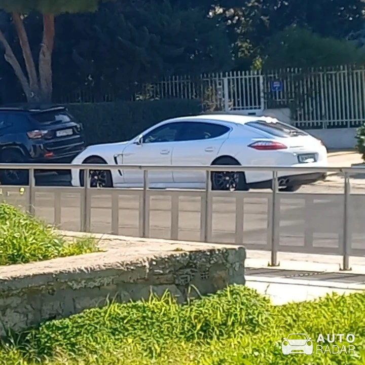 Porsche 970 Panamera spotted in Βούλα, Ελλάδα