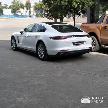 Porsche 971 Panamera 4 spotted in Thành phố Lào Cai