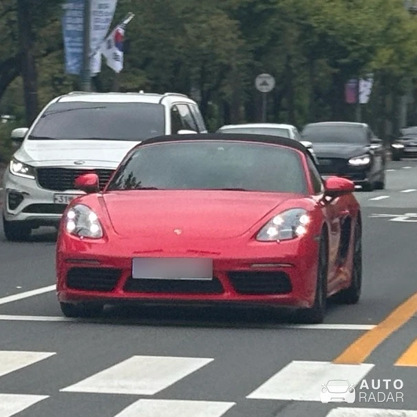 Porsche 718 Boxster spotted in Changwon-si