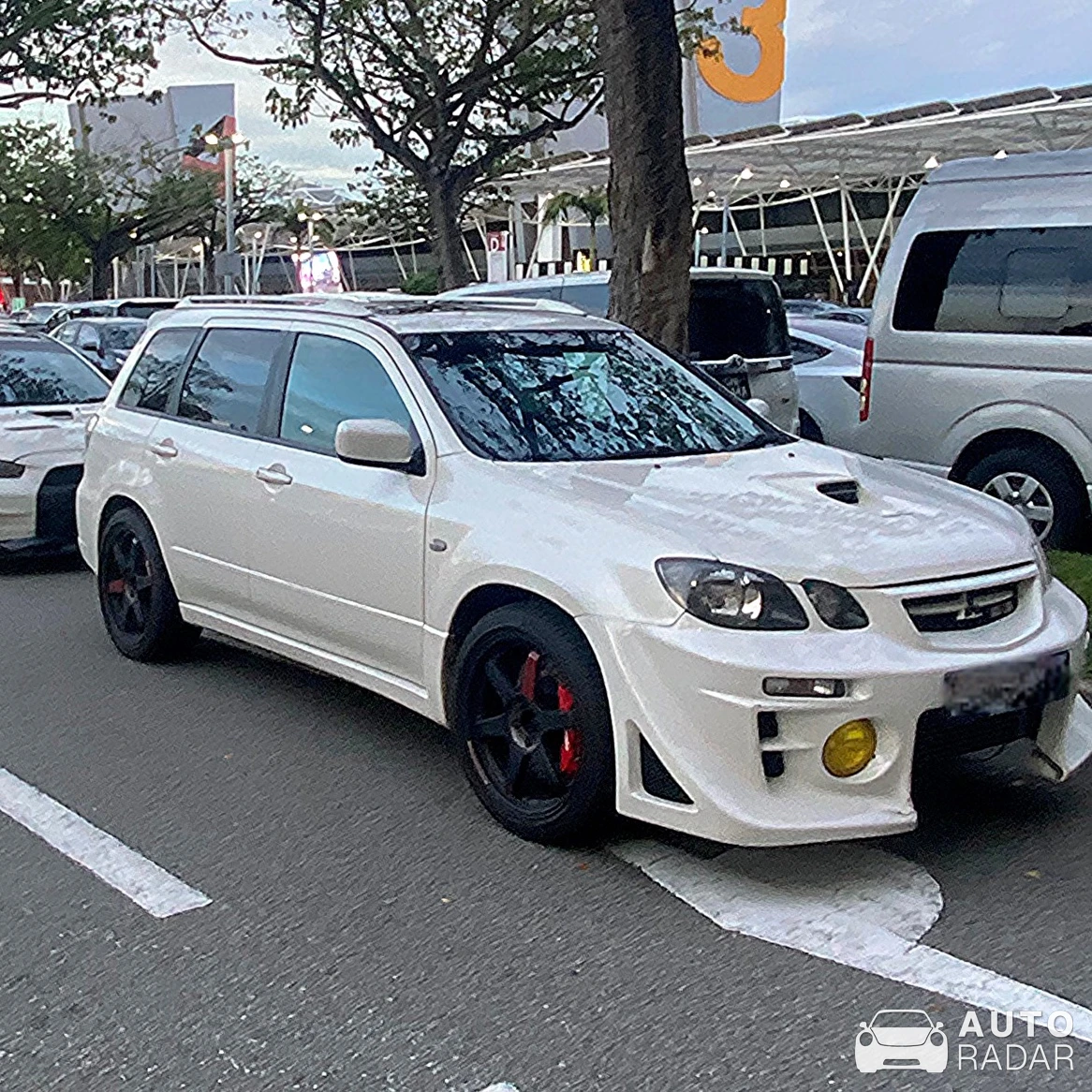 Mitsubishi Outlander spotted in Singapore