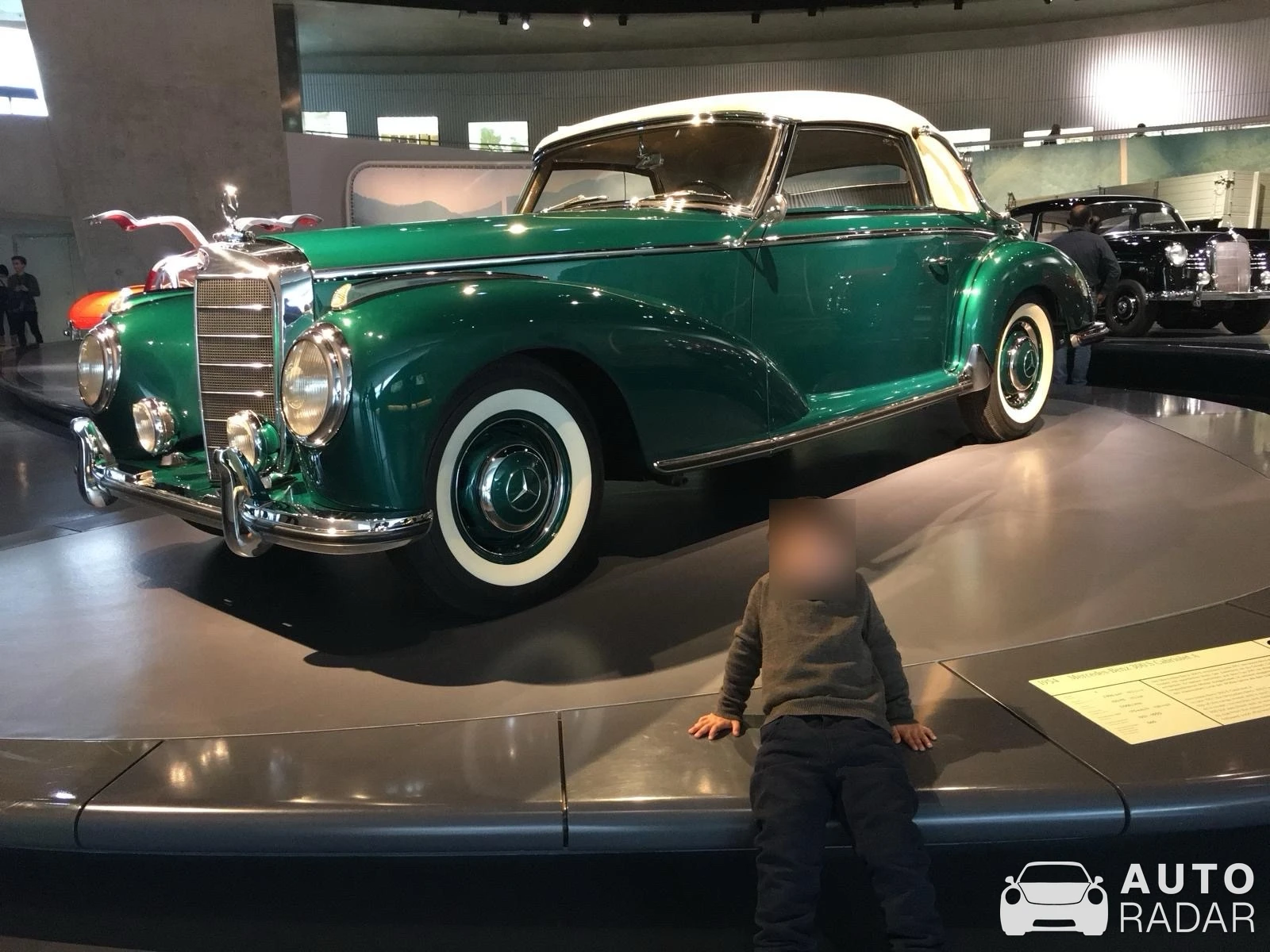 Mercedes-Benz 300 S Cabriolet A W188 spotted in Stuttgart