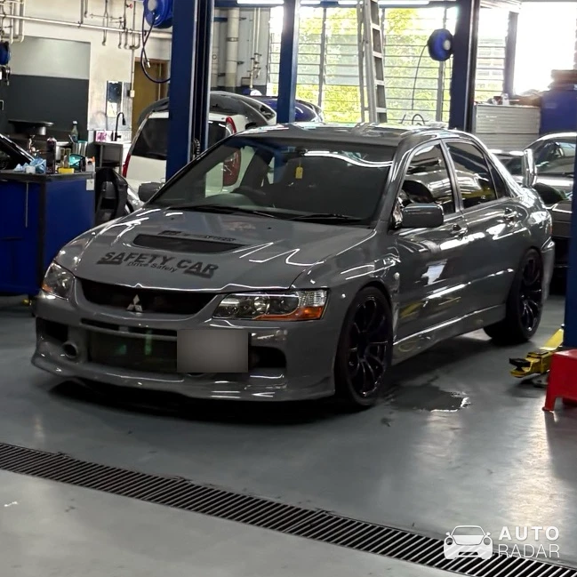 Mitsubishi Lancer Evolution IX GSR spotted in Singapore