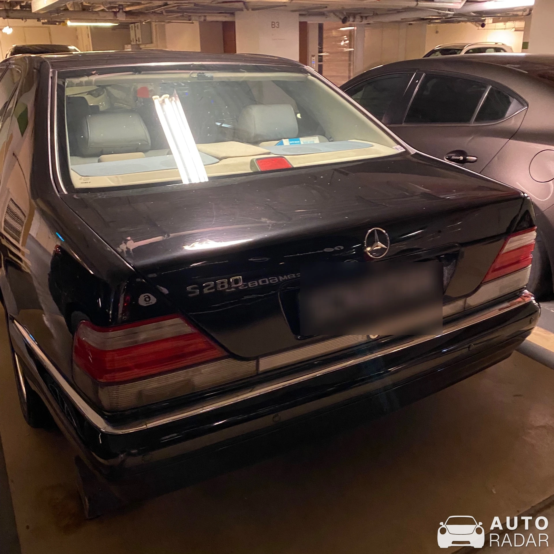Mercedes-Benz S 280 W140 spotted in Singapore