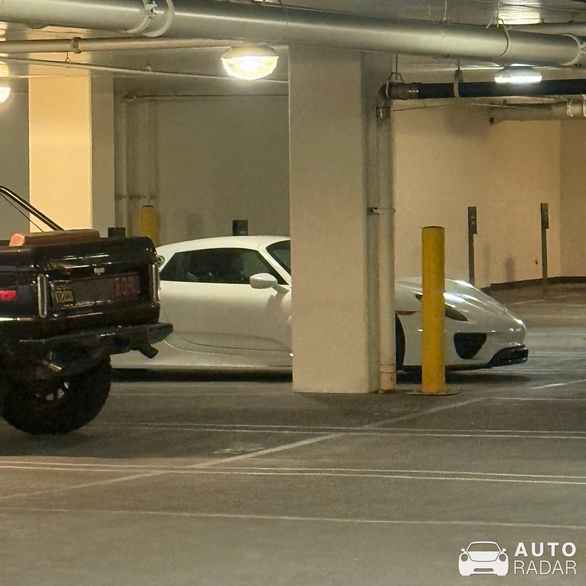 Porsche 918 Spyder spotted in Beverly Hills, United States