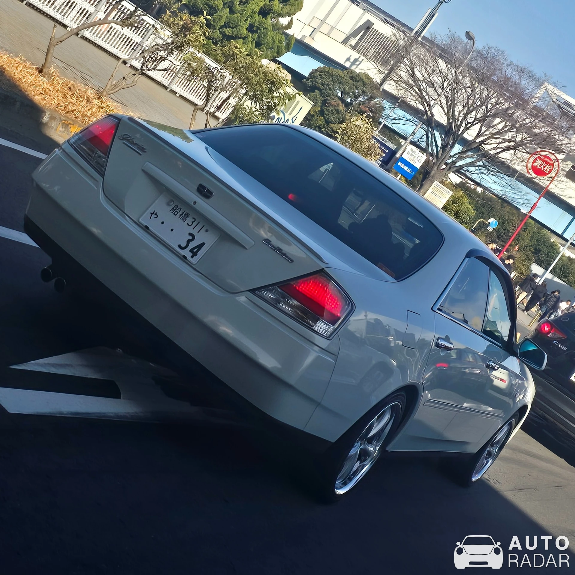 Nissan Gloria spotted in 千葉市
