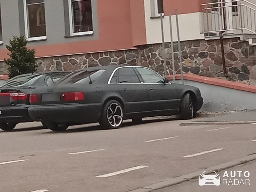 Audi S8 D2 spotted in Elbląg