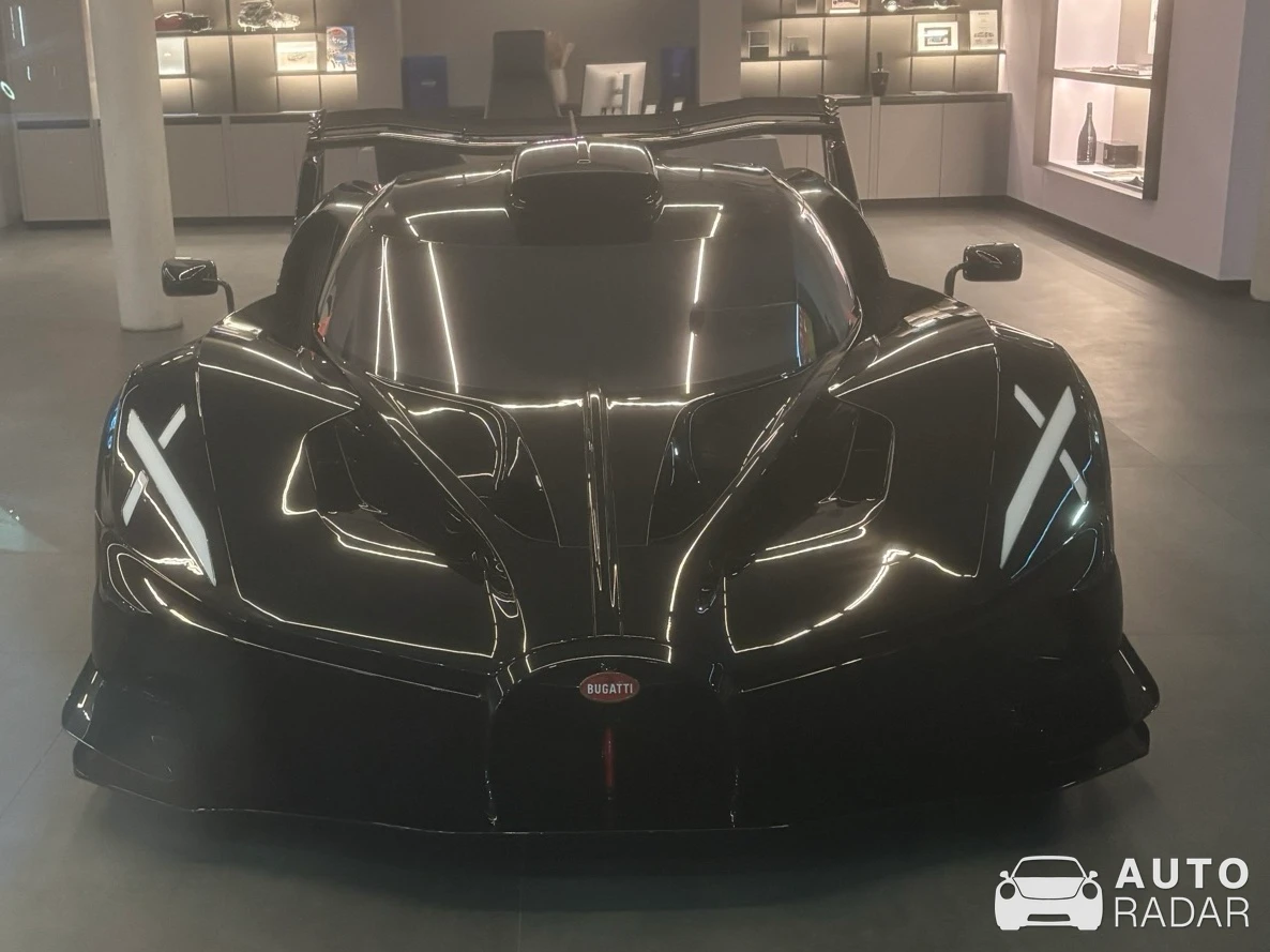 Bugatti Bolide spotted in München, Deutschland