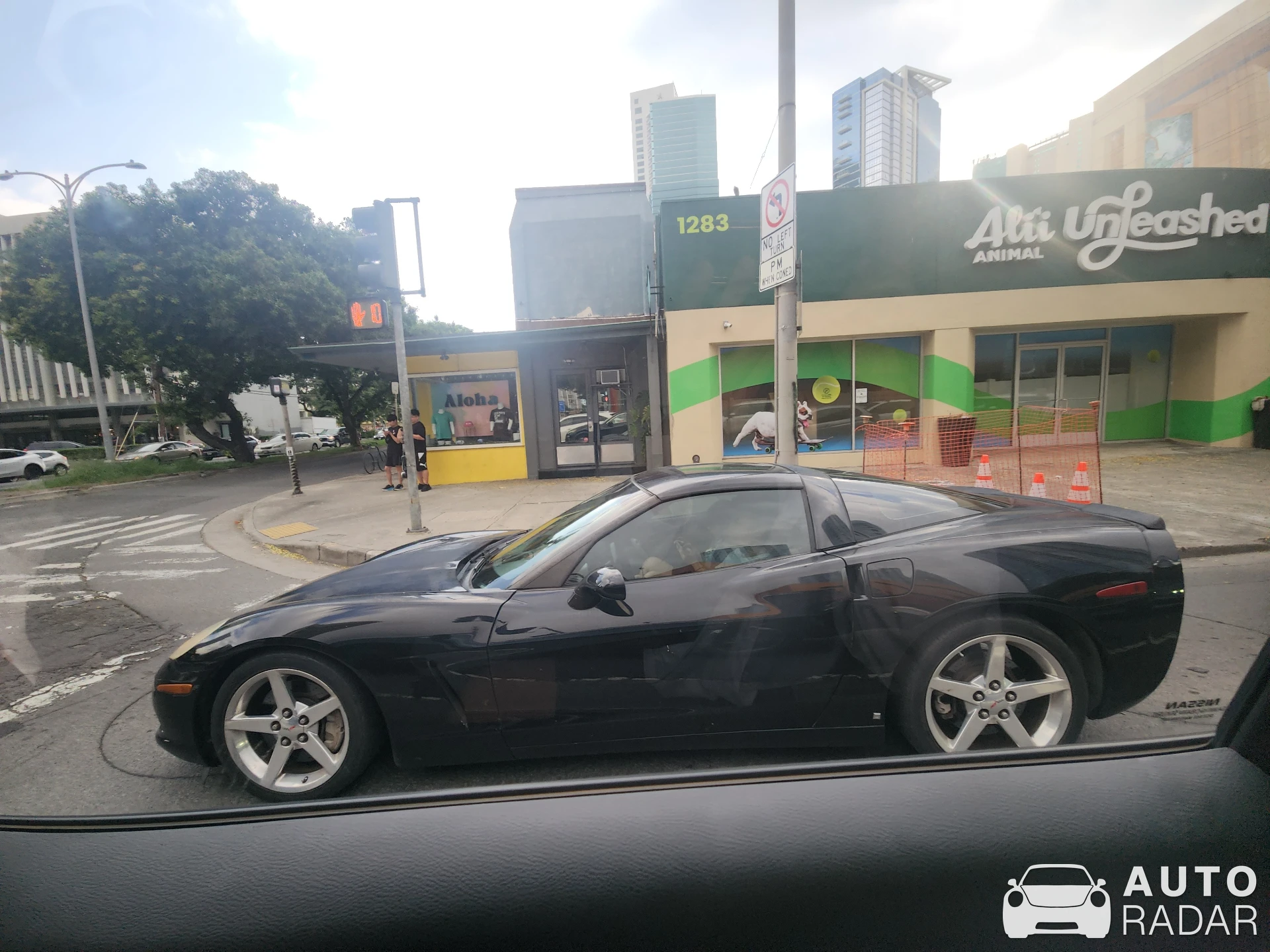 Chevrolet Corvette C6 spotted in Honolulu, United States
