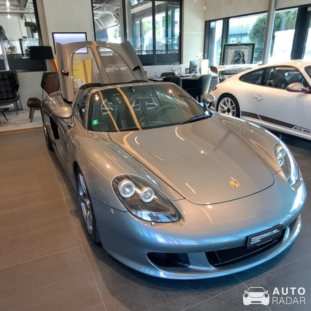 Porsche Carrera GT spotted in Le Grand-Saconnex, Switzerland