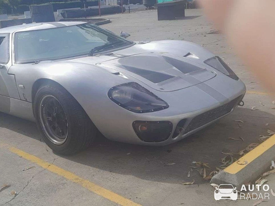 Ford GT40 Replica spotted in Upper Mount Gravatt, Australia