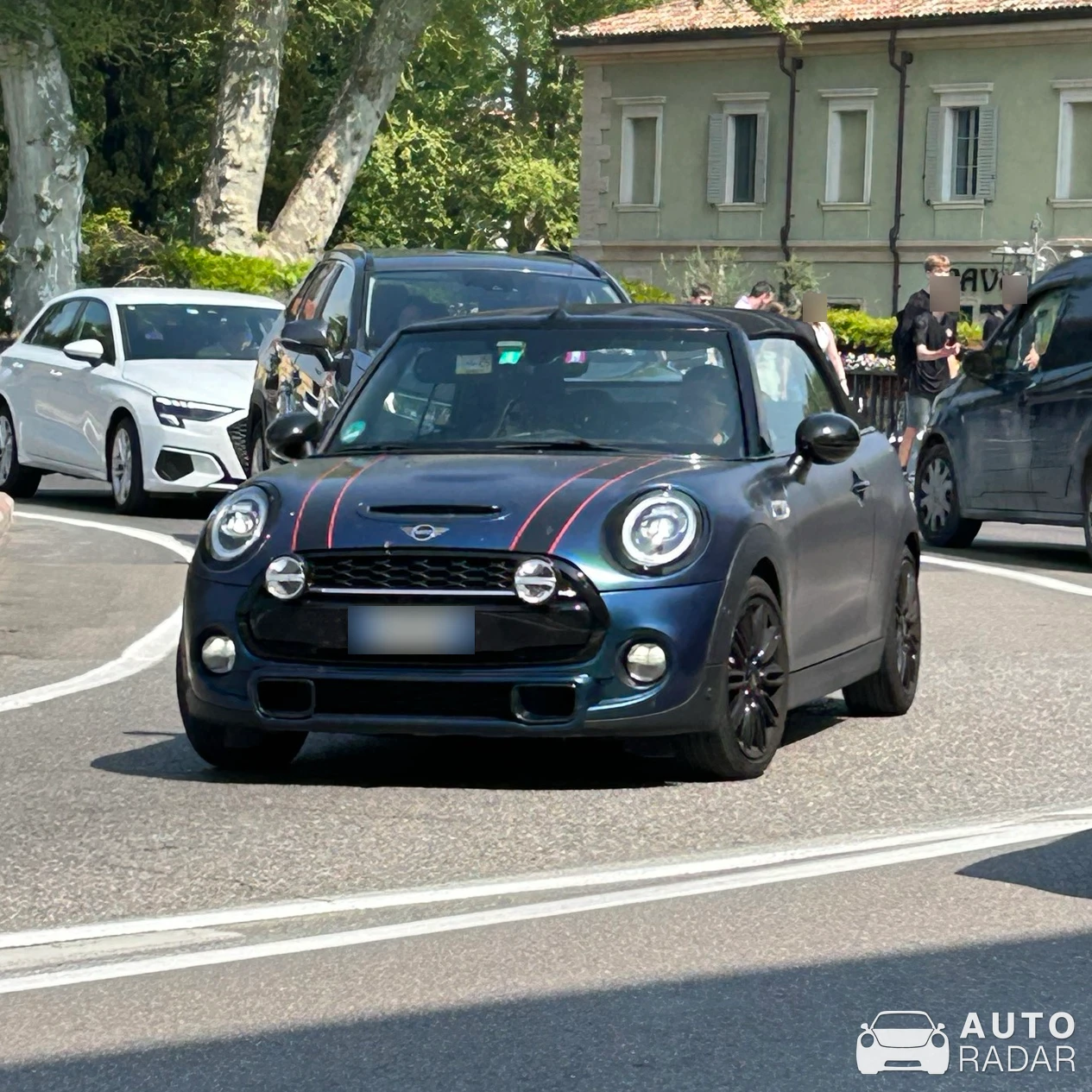 Mini R57 Cooper Cabriolet 2016 spotted in Peschiera del Garda