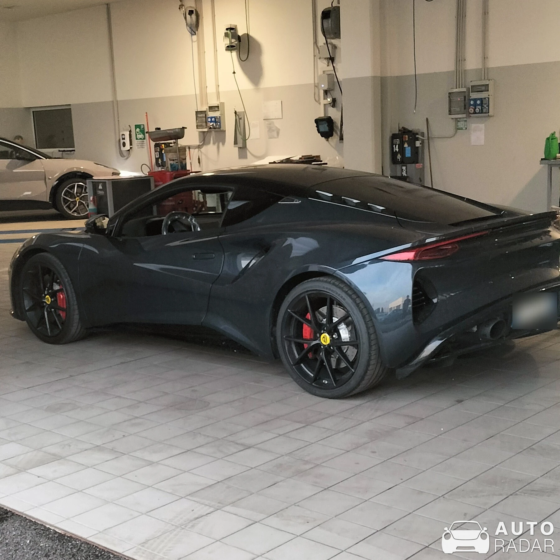 Lotus Emira I4 spotted in Zona Industriale, Italia