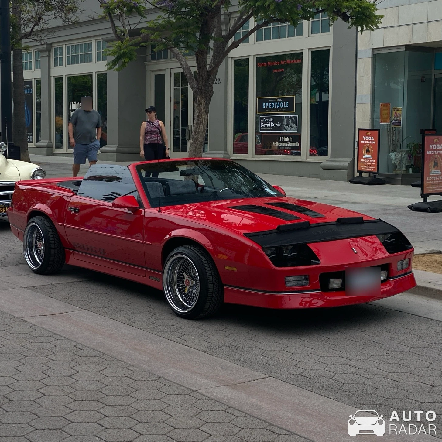 Chevrolet Camaro IROC-Z Convertible spotted in Santa Monica, United States