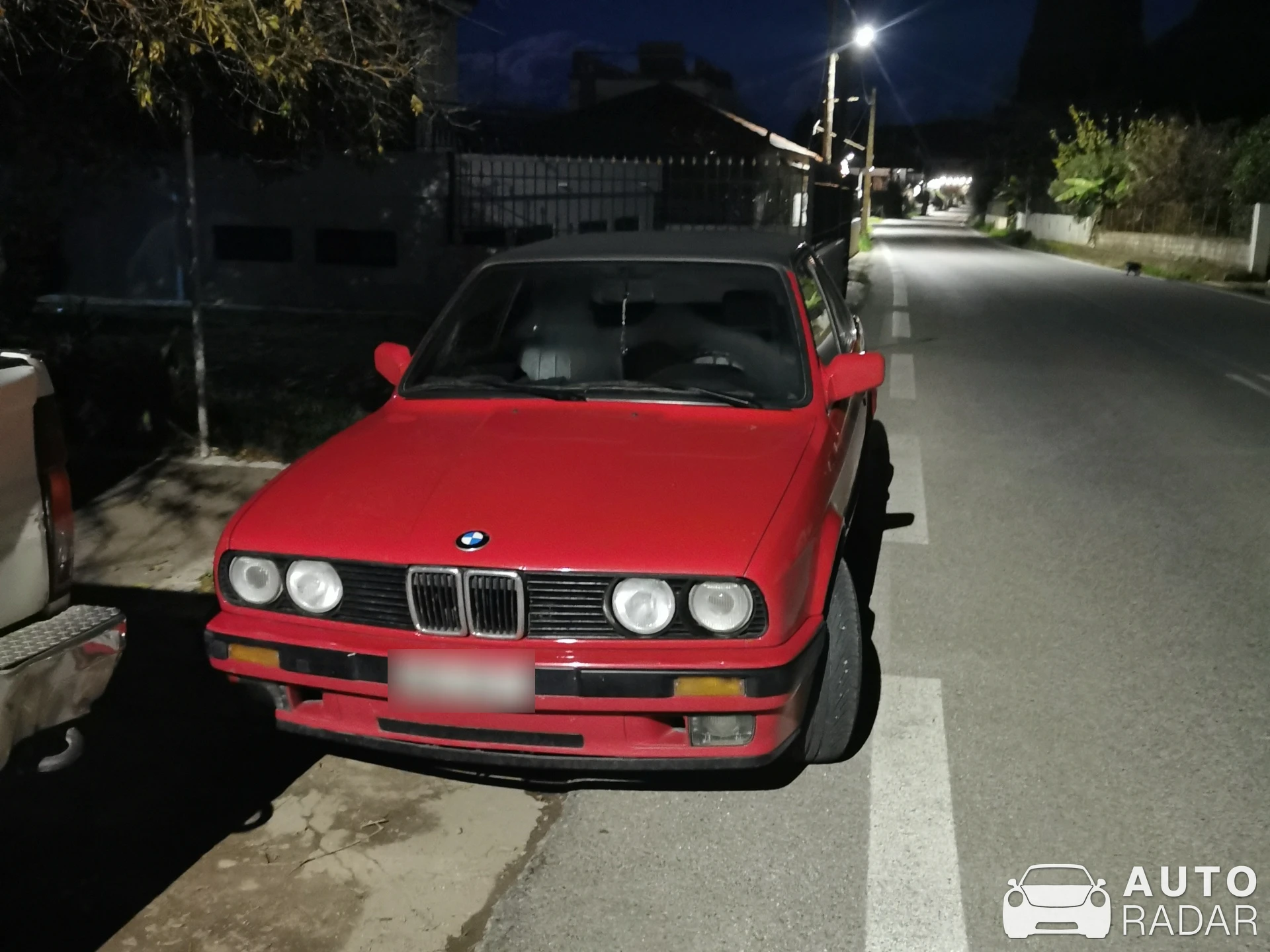 BMW 3 Series E30 spotted in Karpofora, Greece