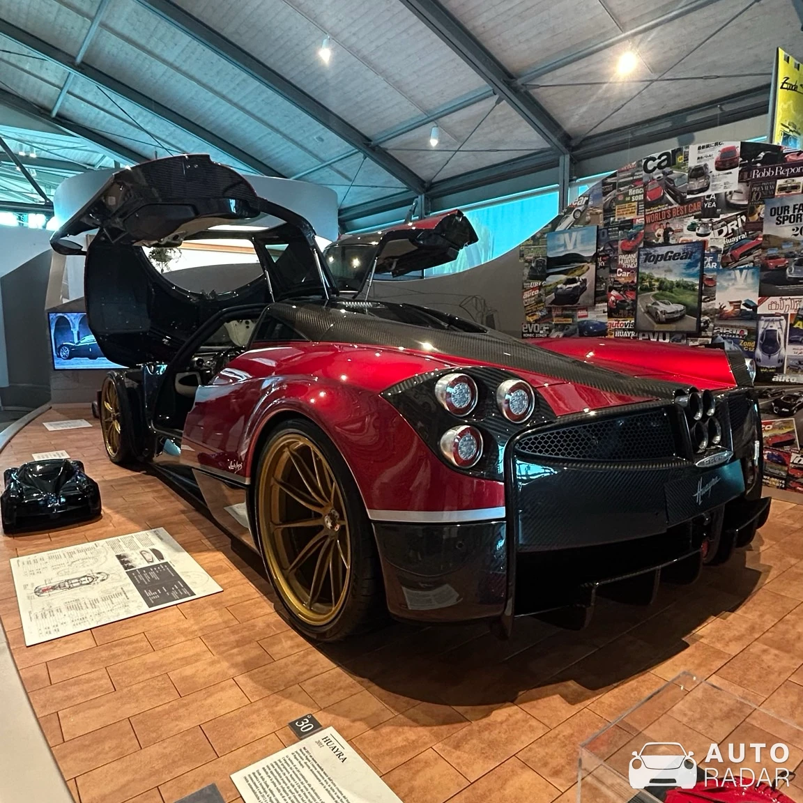 Pagani Huayra spotted in Graziosa, Italie