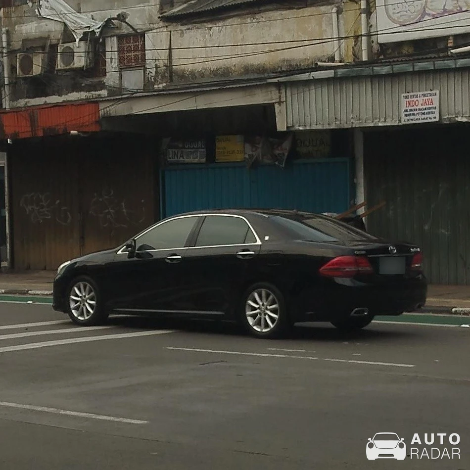 Toyota Crown Royal Saloon spotted in Jakarta