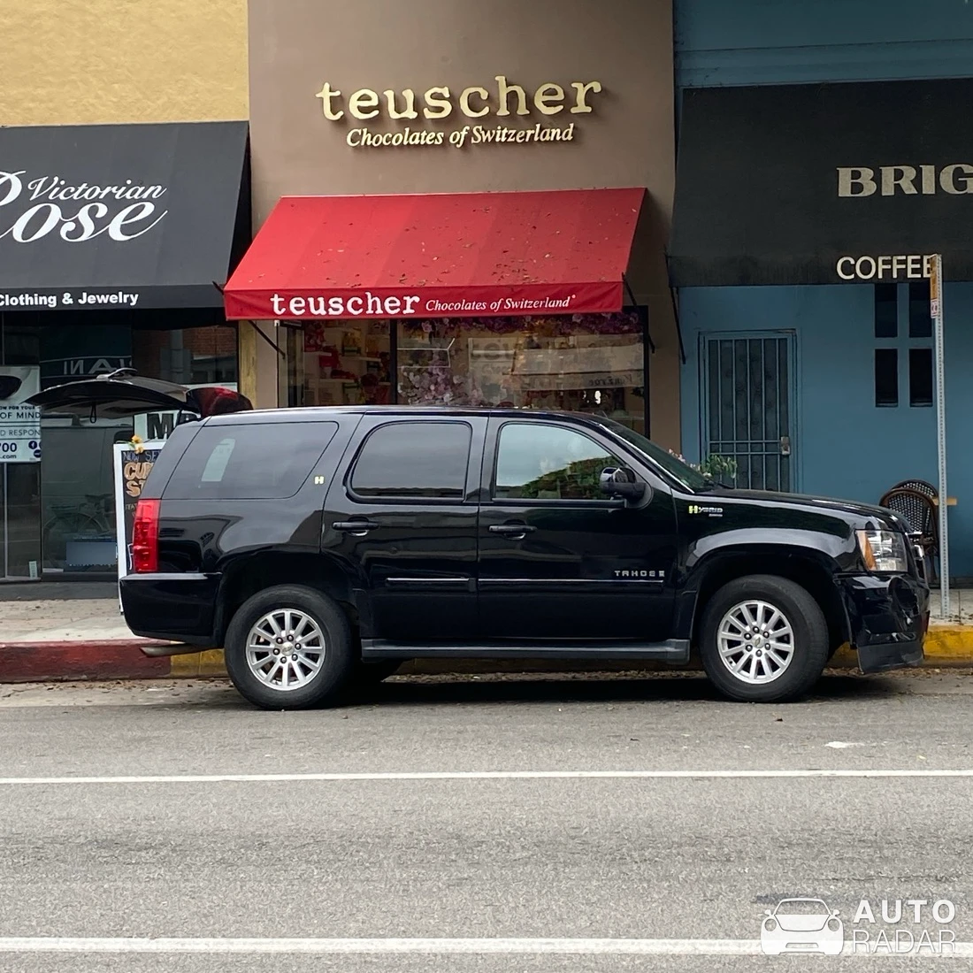 Chevrolet Tahoe 2-Mode Hybrid spotted in Beverly Hills