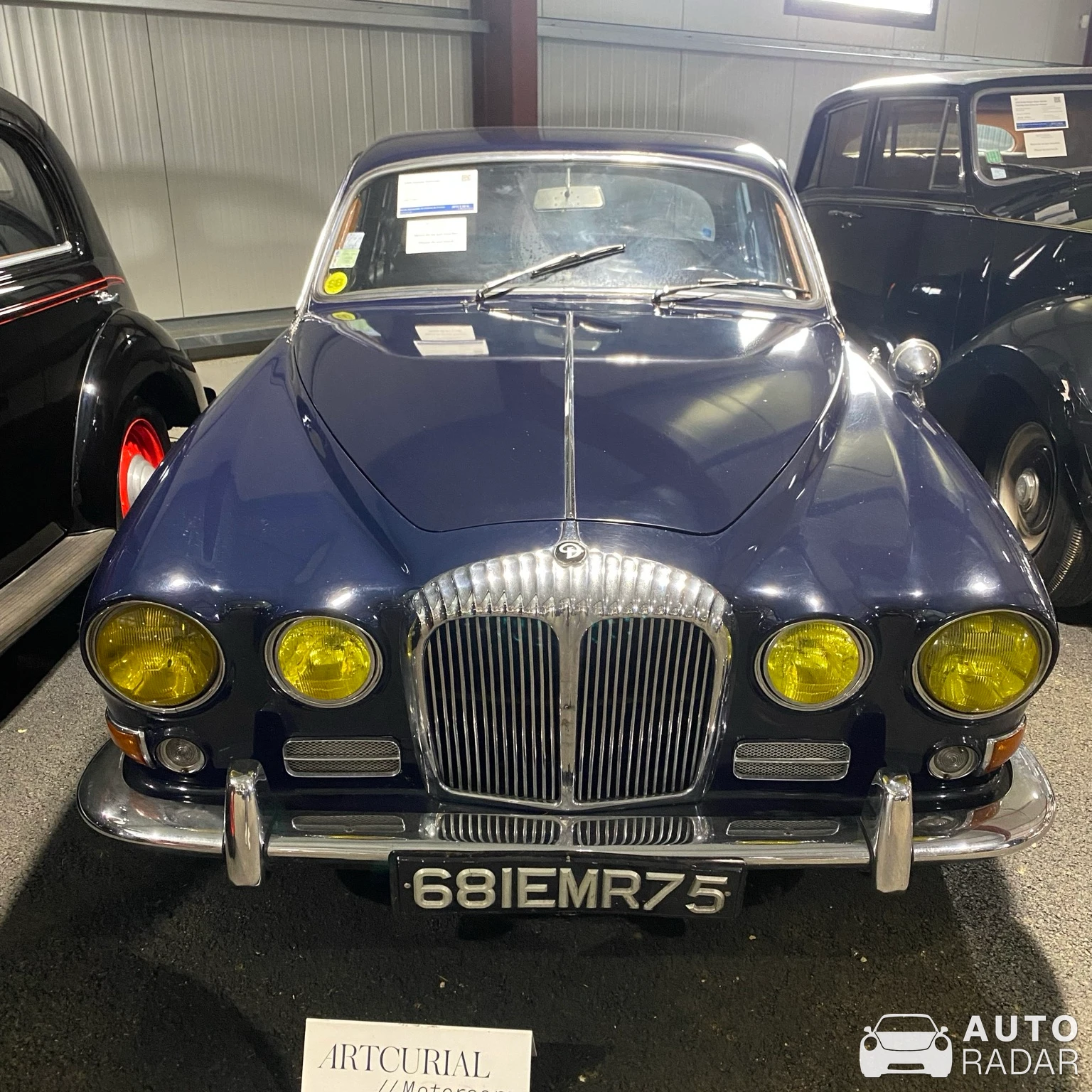 Daimler Sovereign spotted in Vernon