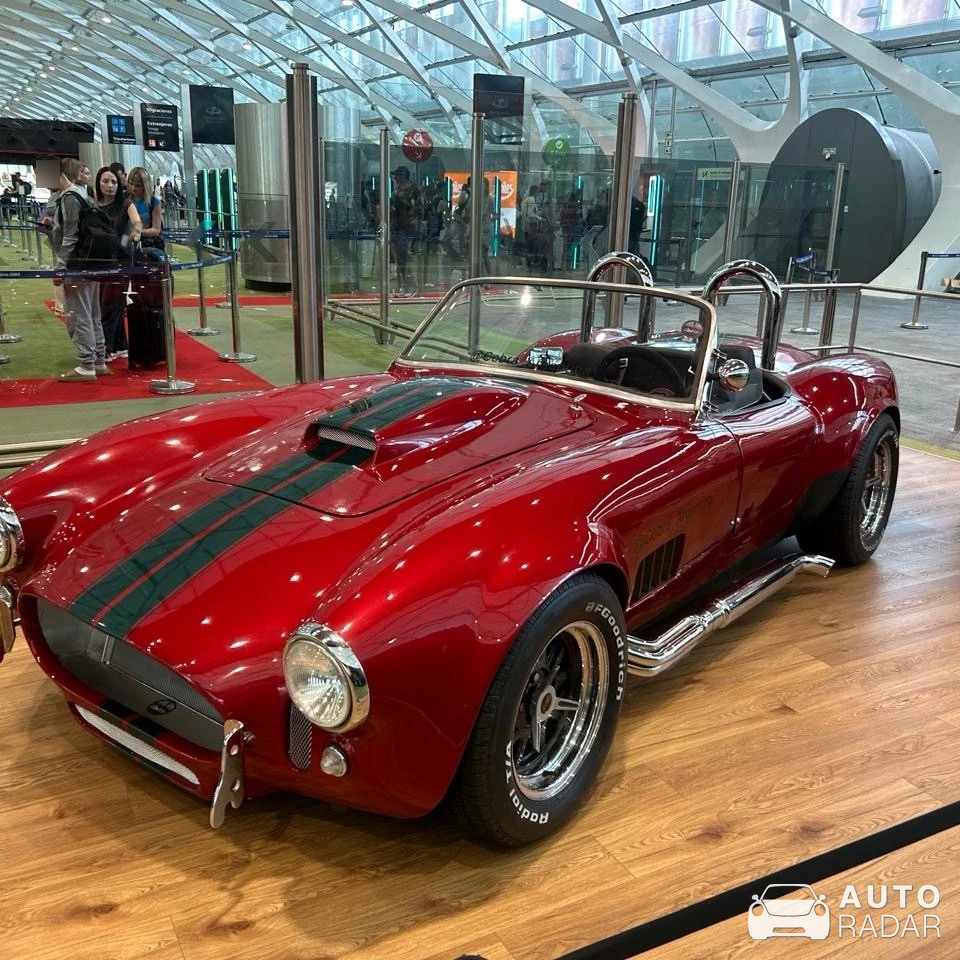 Shelby Cobra 427 spotted in Villa Urquiza, Argentina