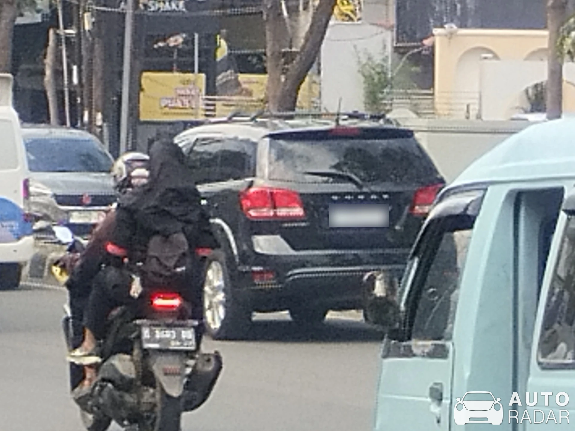 Dodge Journey spotted in Cirebon