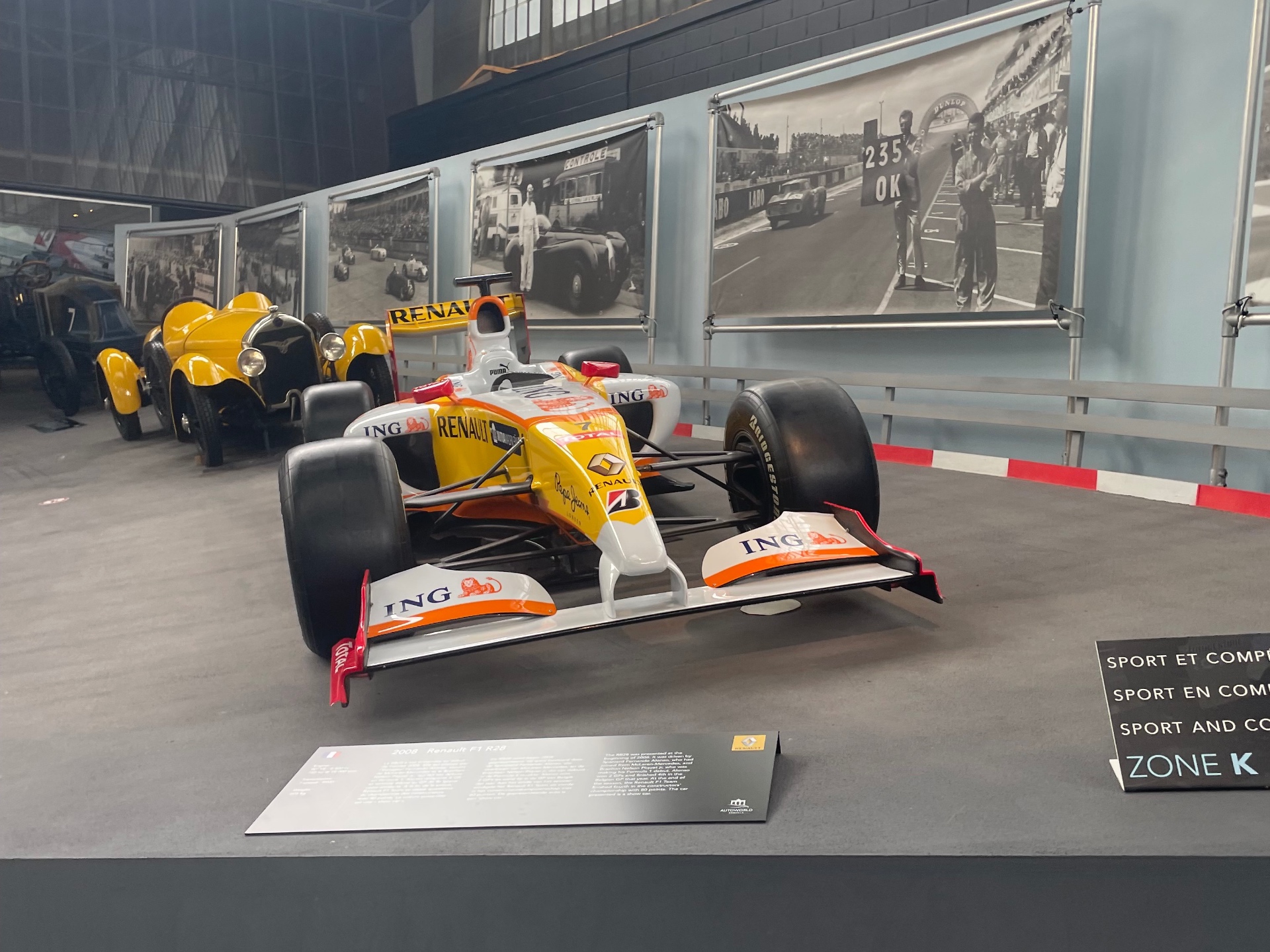 Renault F1 R28