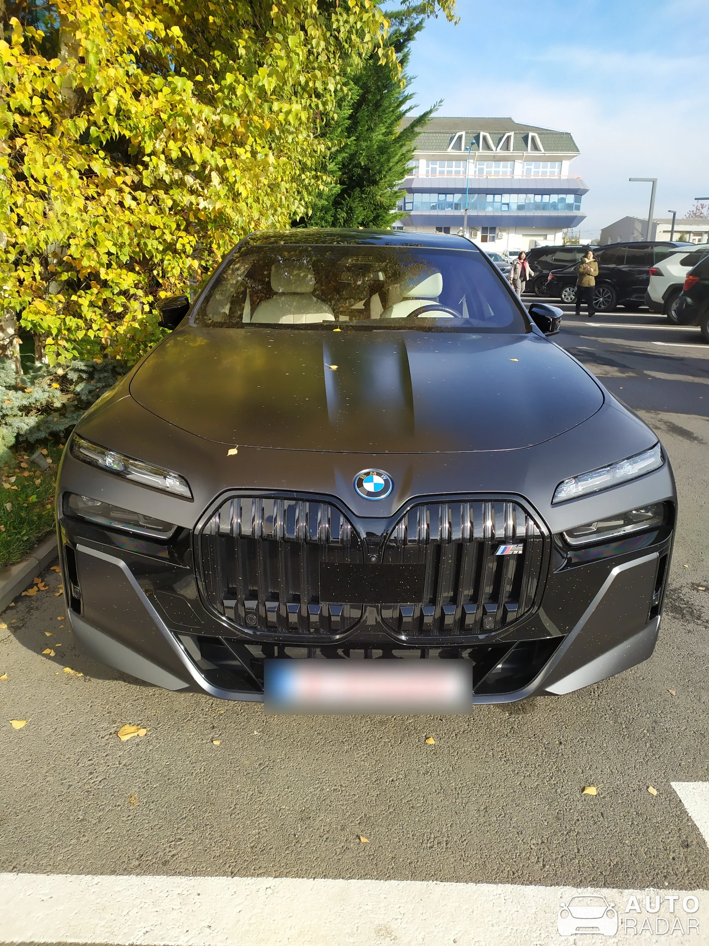 BMW M760e xDrive spotted in Brașov, Romania