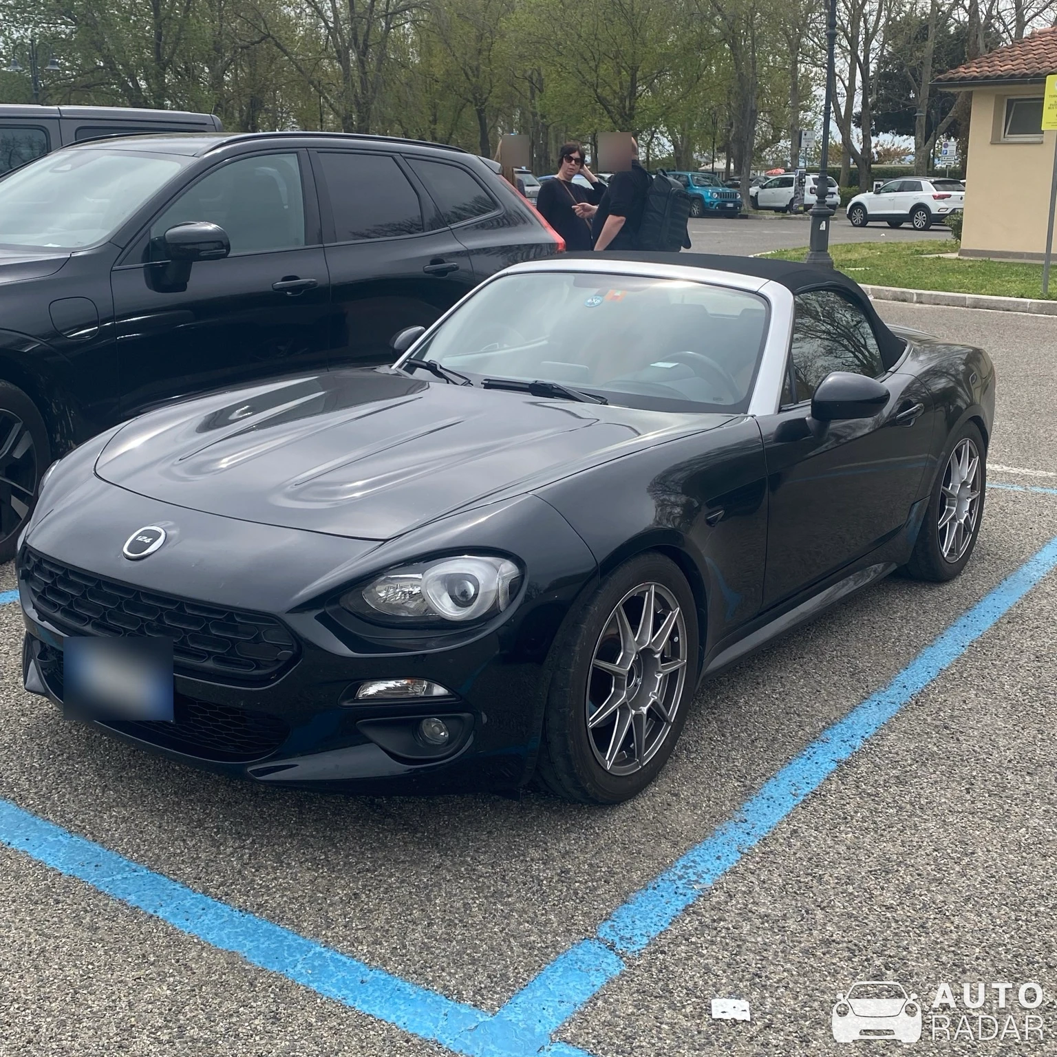 Fiat 124 Spider spotted in Orvieto