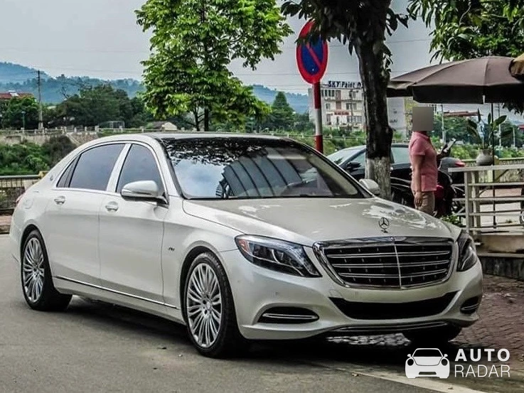 Mercedes-Maybach S 600 spotted in Thành phố Lào Cai