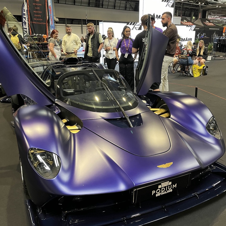 Aston Martin Valkyrie Spyder