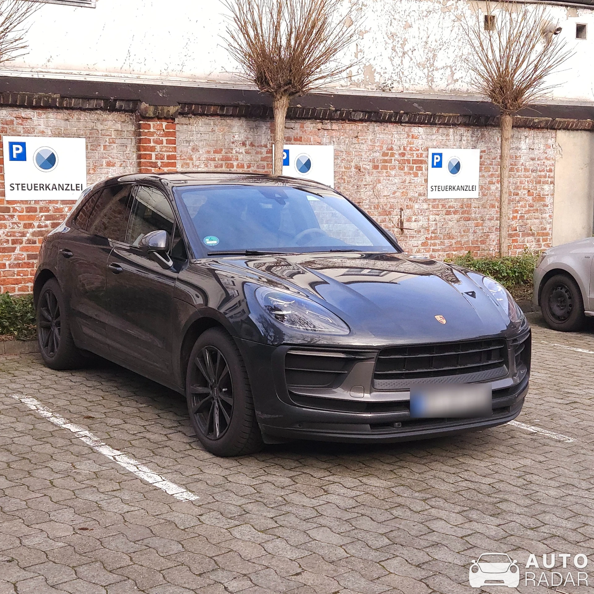 Porsche Macan spotted in Gütersloh, Germany