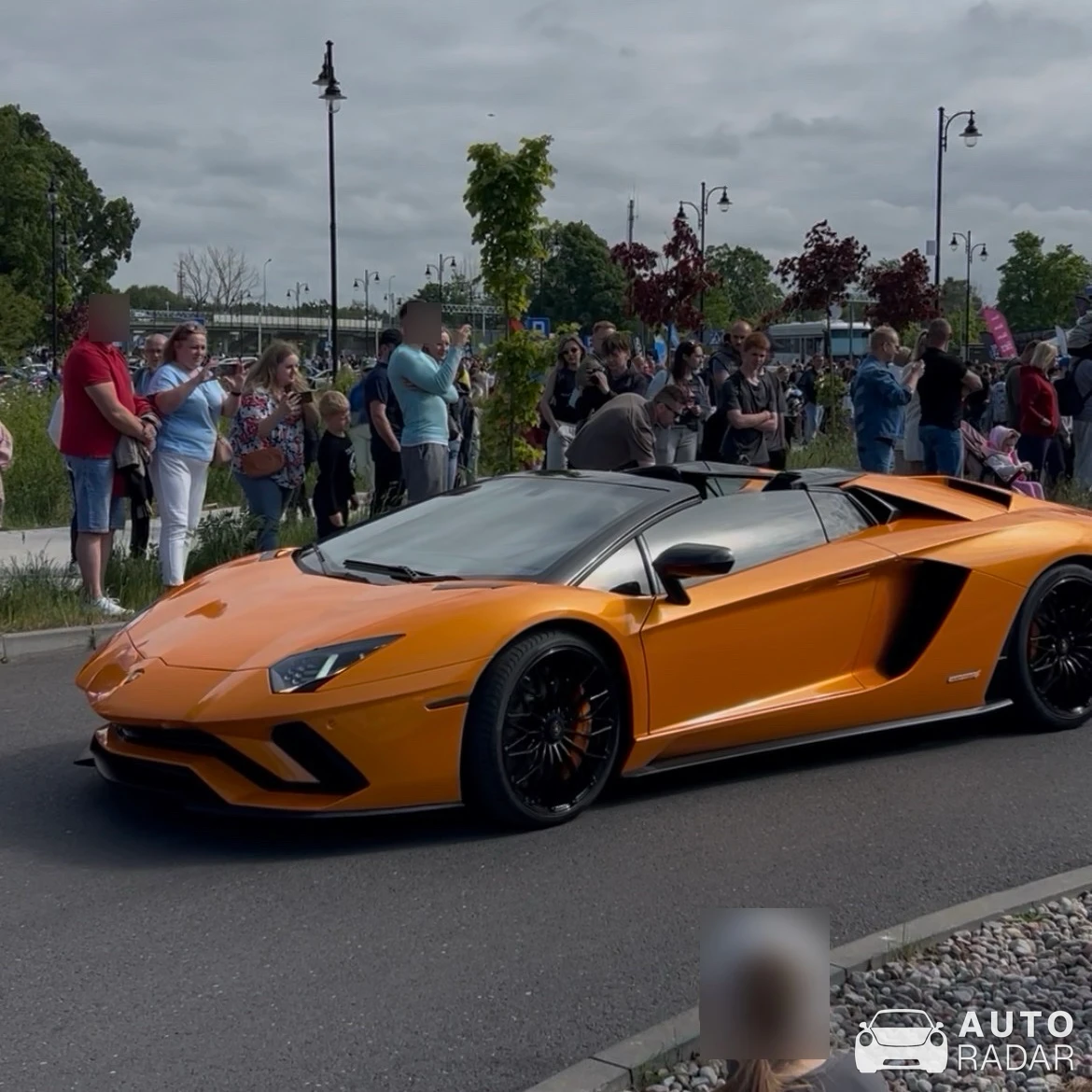 Lamborghini Aventador S LP740-4 Roadster spotted in Słupsk