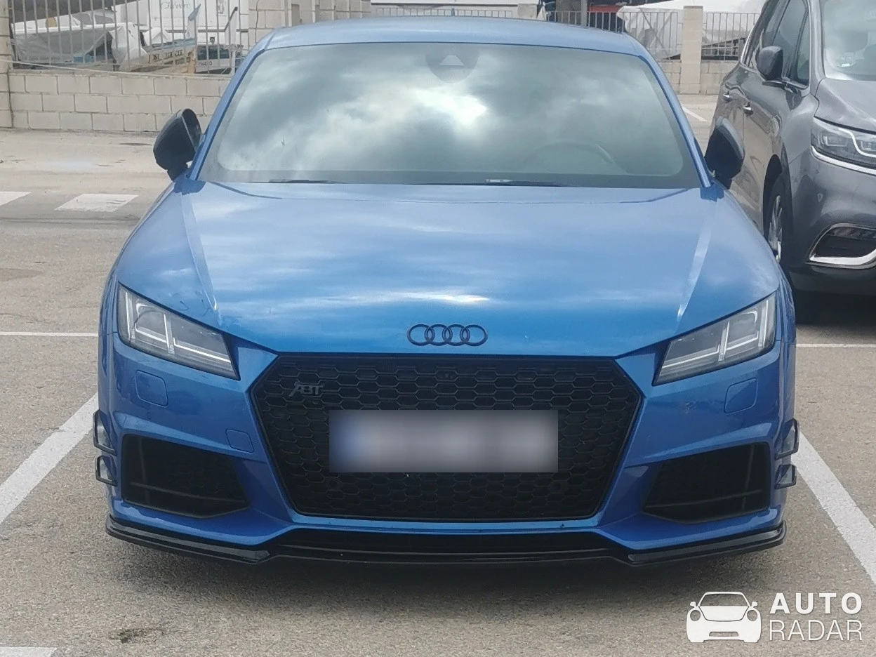 Audi ABT RS Q8-R spotted in Dénia