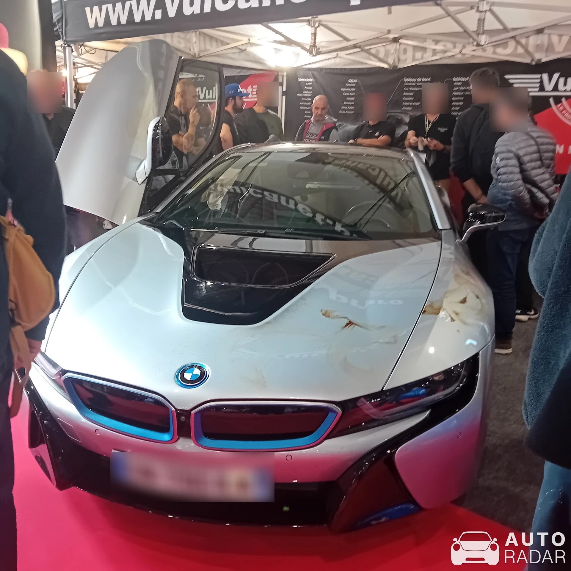 BMW i8 spotted in Lyon, France