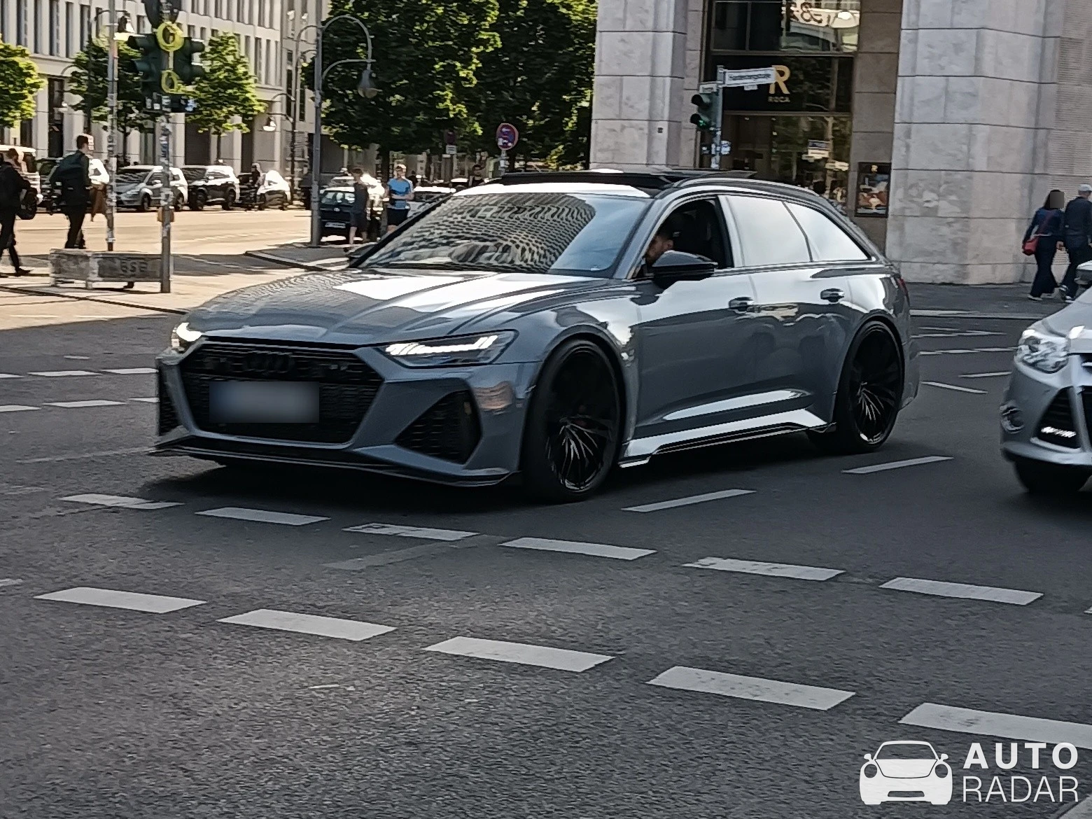 Audi ABT RS6 Plus Avant C8 spotted in Berlin