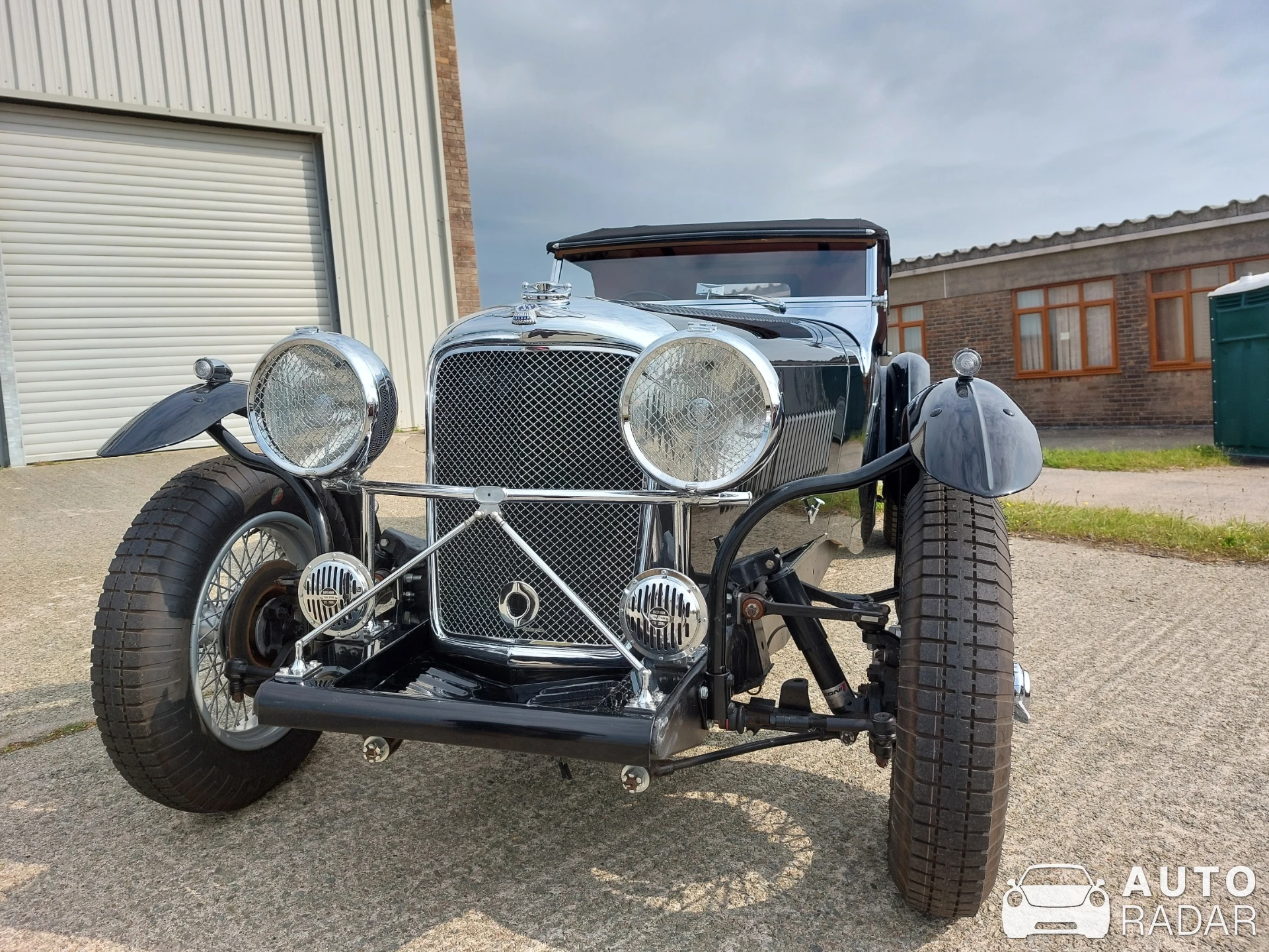 Alvis "Long Bonnet" Sport Saloon spotted in Ty Croes