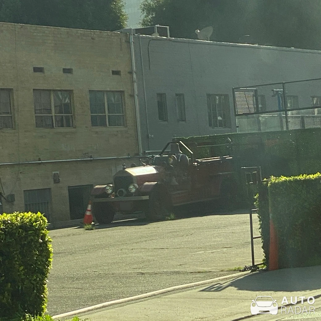 American LaFrance  Type 12 spotted in Beverly Hills