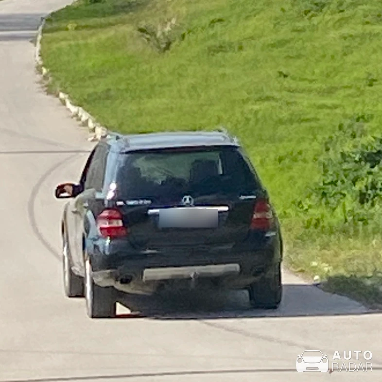 Mercedes-Benz ML 63 AMG W164 2009 spotted in Tsrkvitsa