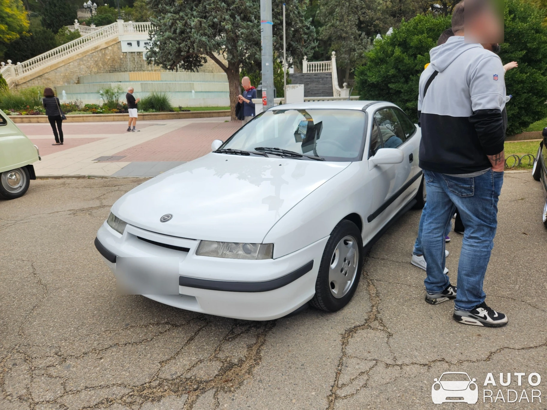 Opel Calibra 16V spotted in Zaragoza, Spain