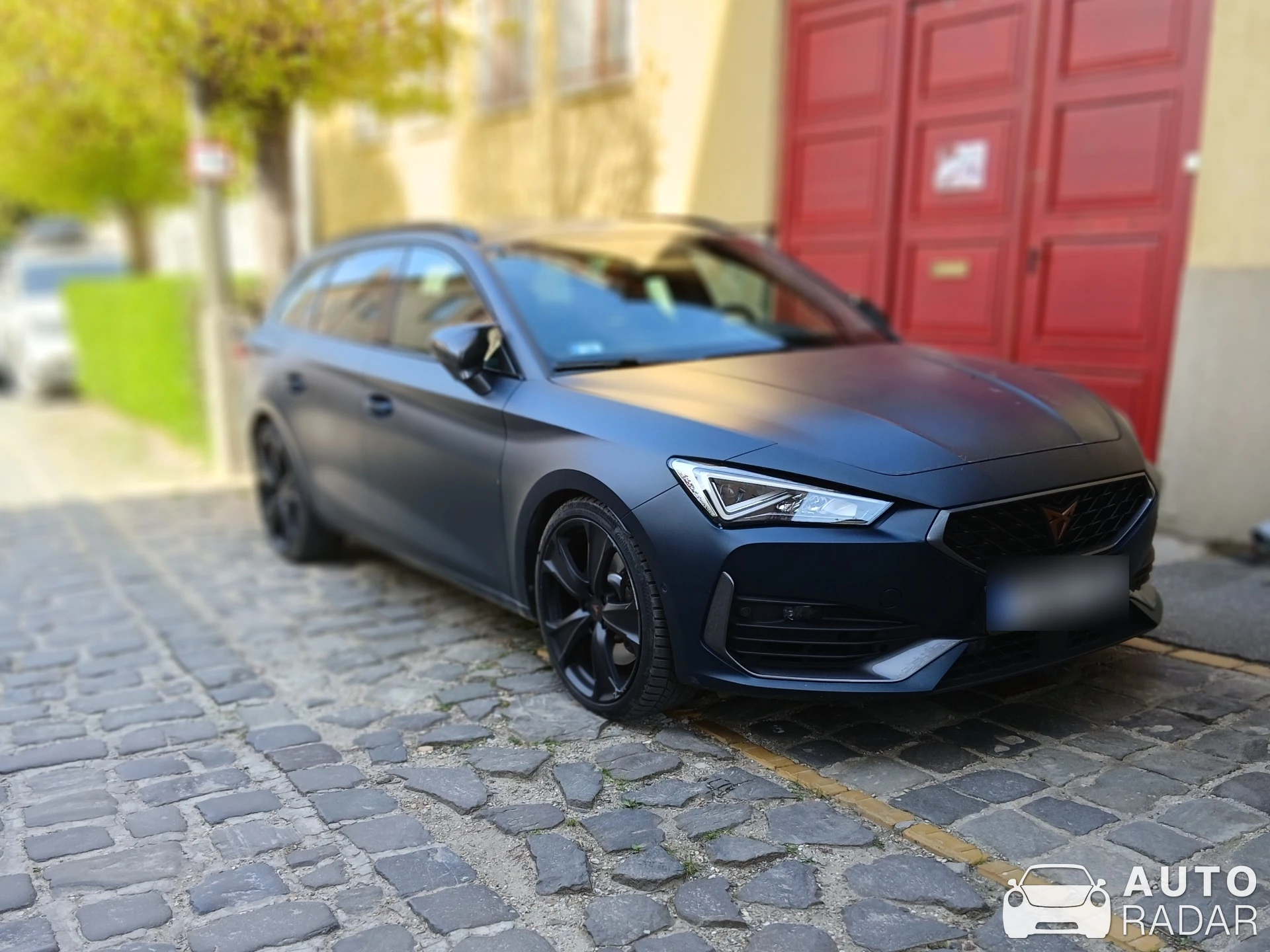 SEAT Leon Cupra 300 spotted in Vác
