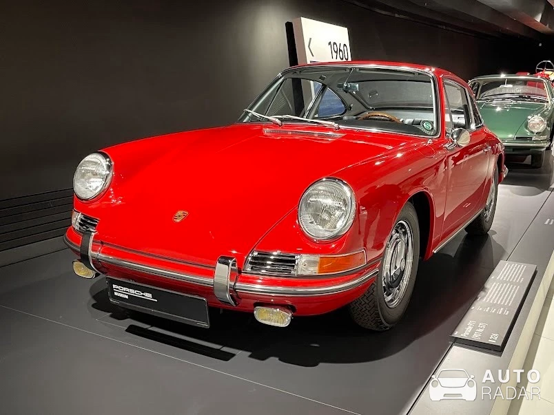 Porsche 911 S spotted in Stuttgart, Alemania