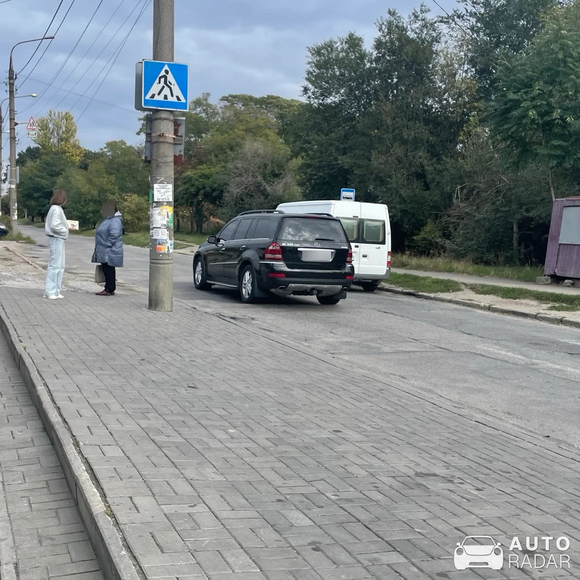 Mercedes-Benz MKB GL 65 AMG X164 spotted in Запоріжжя