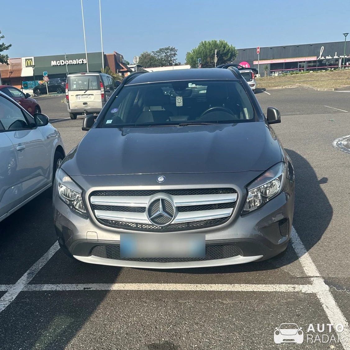 Mercedes-Benz GLA X156 spotted in Saint-Vincent-de-Tyrosse