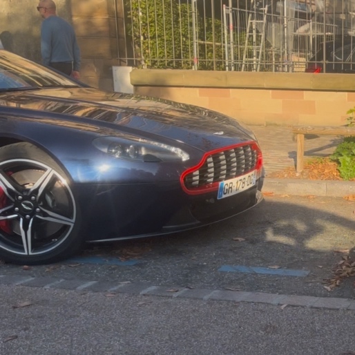 Aston Martin V8 Vantage Volante Zagato