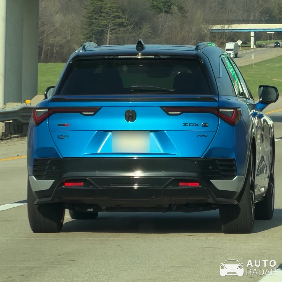 Acura ZDX spotted in Mentor