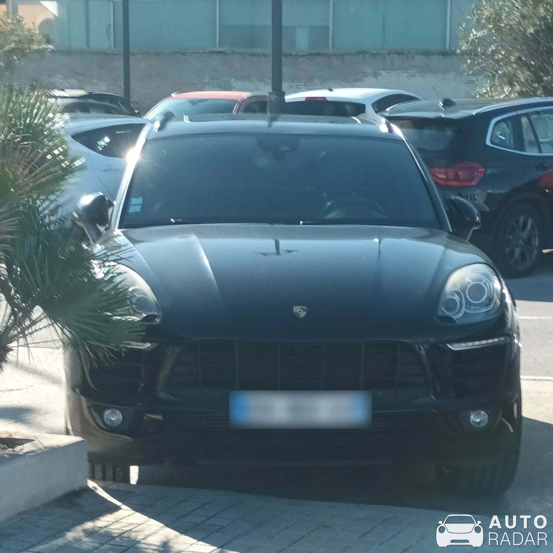 Porsche Macan spotted in València, Spain