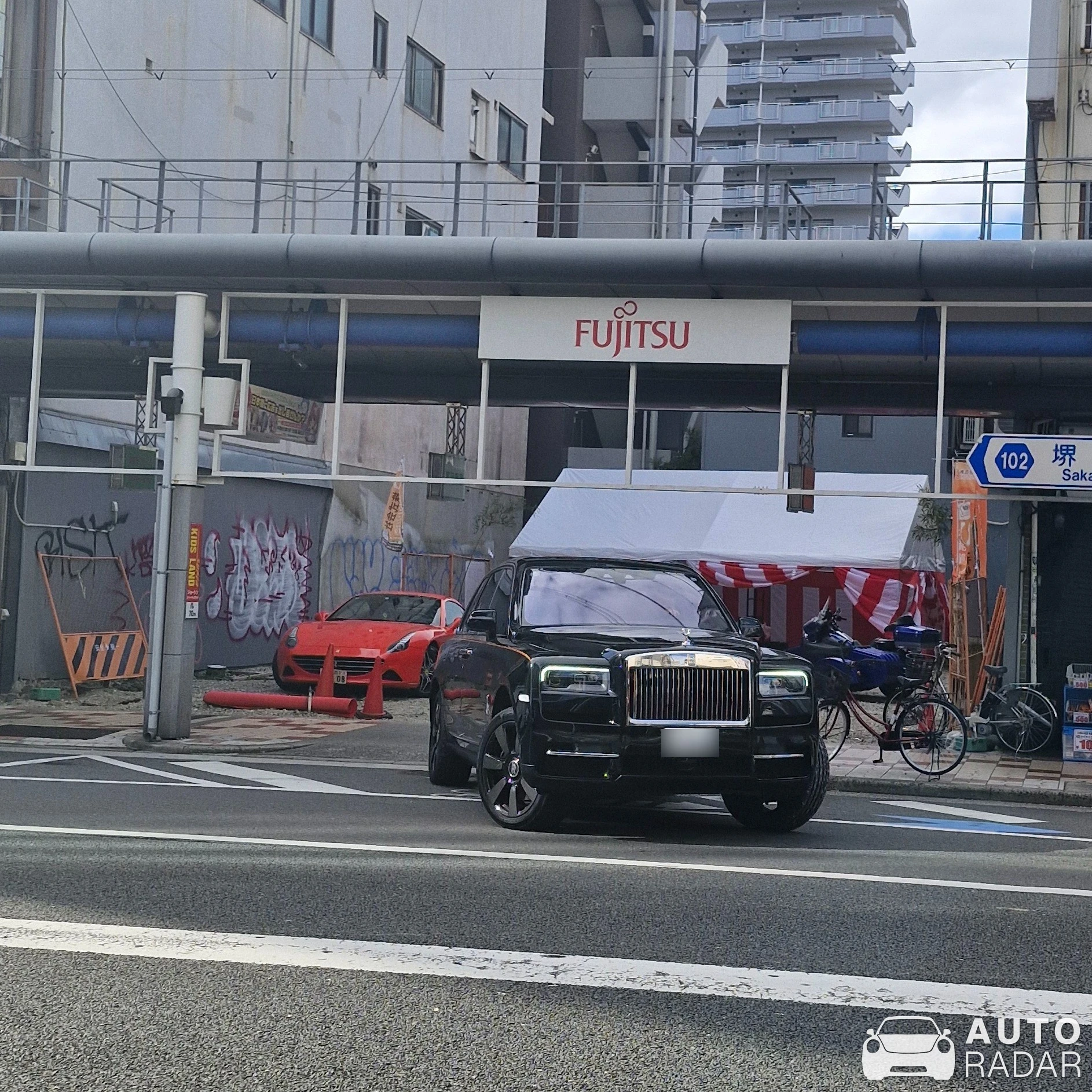 Rolls-Royce Cullinan spotted in Osaka, Japan