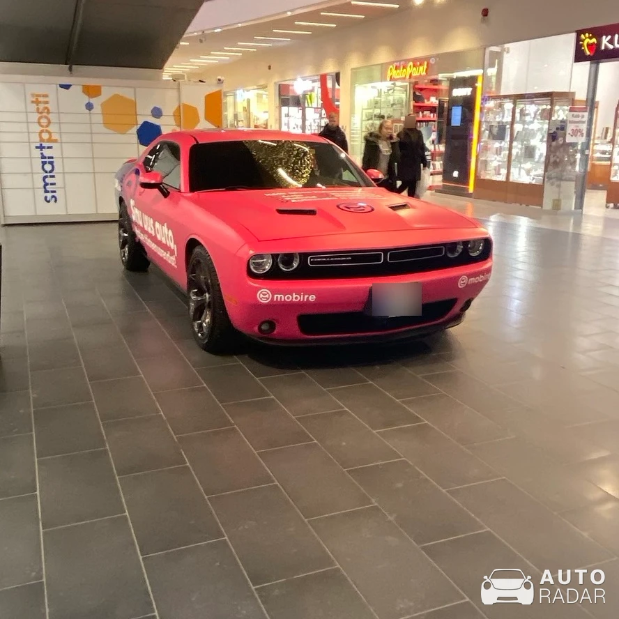 Dodge Challenger SXT spotted in Tallinn, Estonia